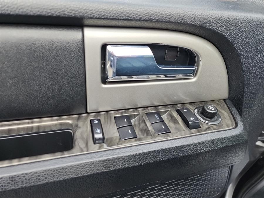 2015 Ford Expedition 4WD 4dr Limited photo