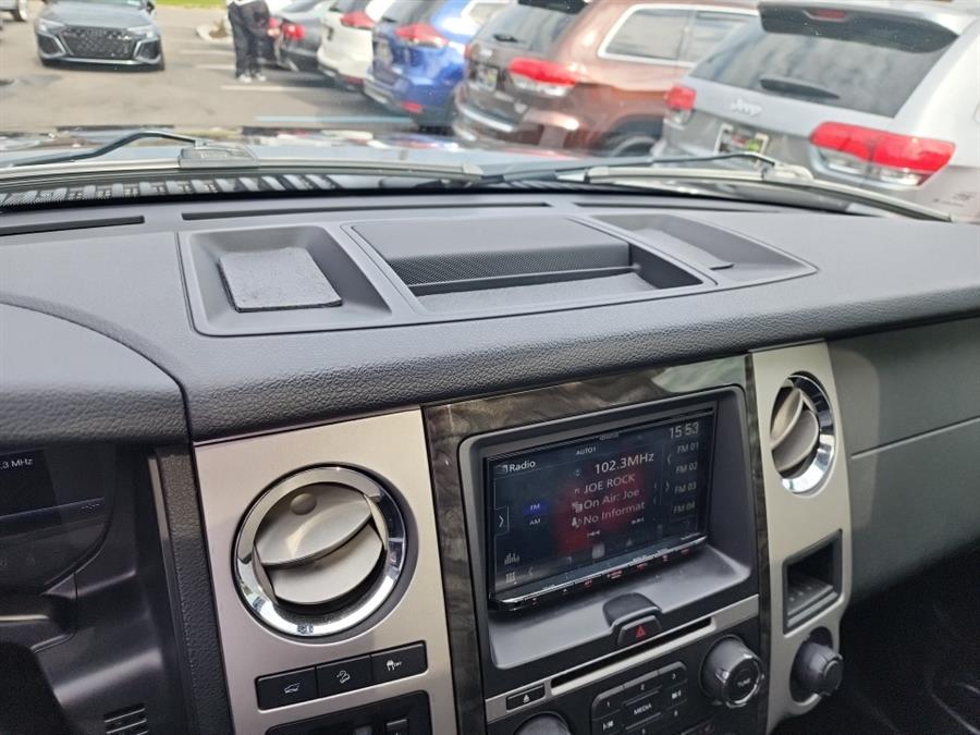 2015 Ford Expedition 4WD 4dr Limited photo