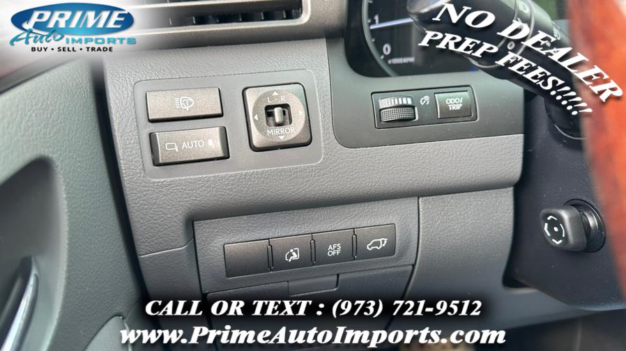2010 Lexus LX 570 photo