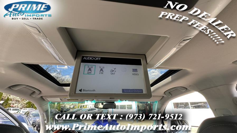 2010 Lexus LX 570 photo