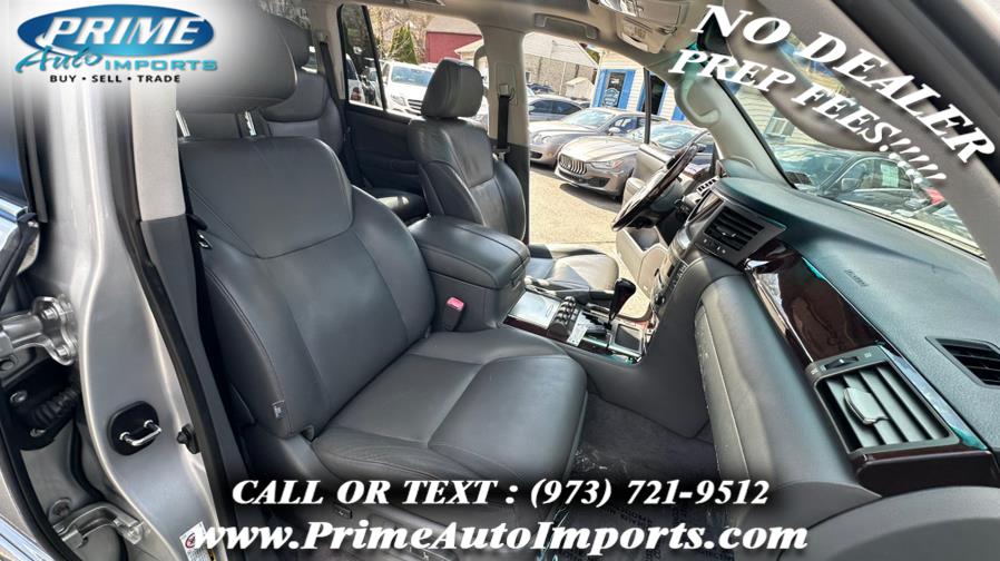 2010 Lexus LX 570 photo