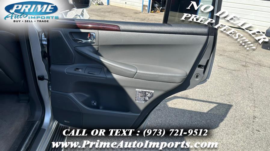 2010 Lexus LX 570 photo