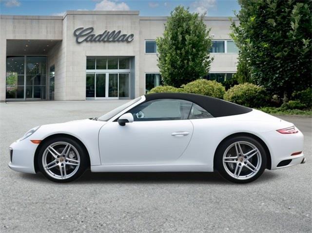2017 Porsche 911 Carrera photo