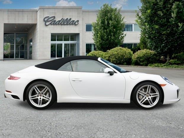 2017 Porsche 911 Carrera photo