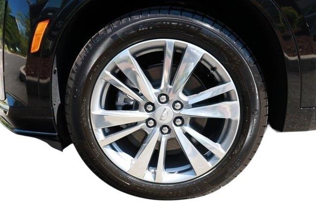 2023 Cadillac XT6 Premium Luxury photo