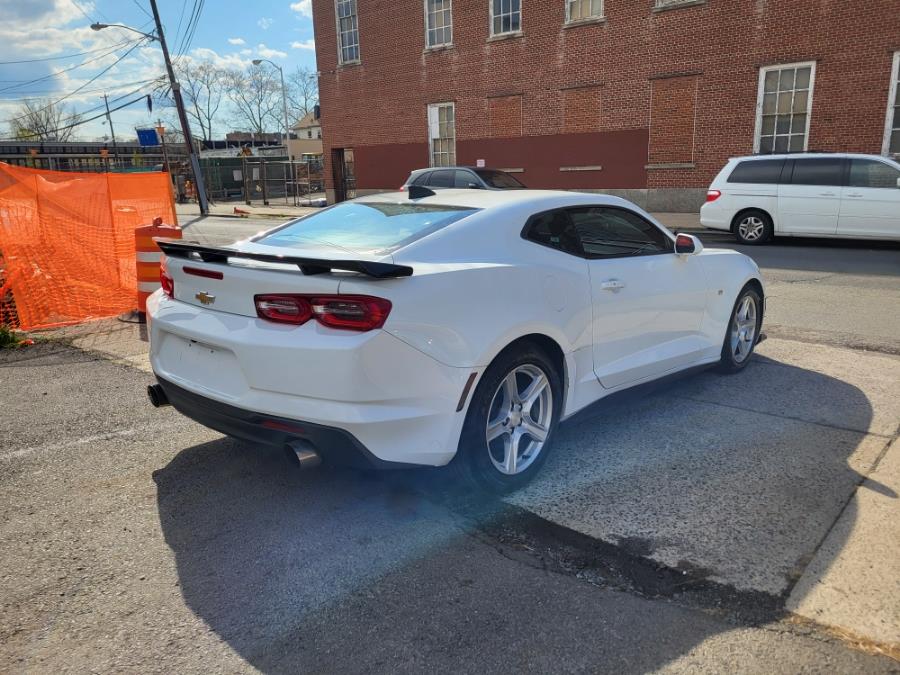 2020 Chevrolet Camaro 2dr Cpe 1LT photo