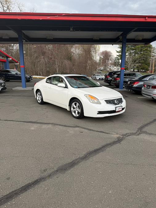 2008 Nissan Altima 3.5 SE photo