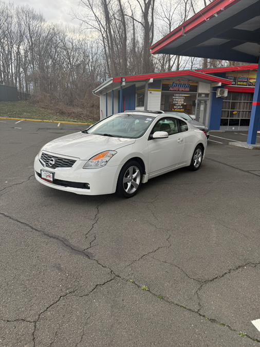 2008 Nissan Altima 3.5 SE photo