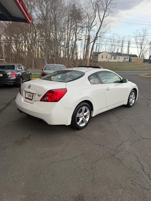 2008 Nissan Altima 3.5 SE photo