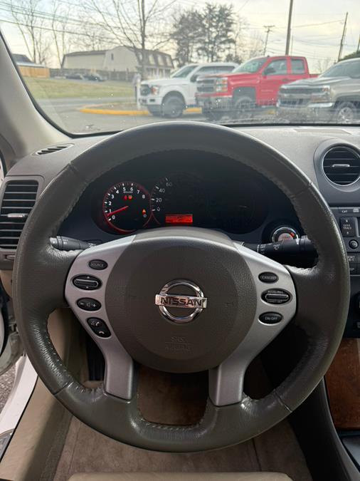 2008 Nissan Altima 3.5 SE photo