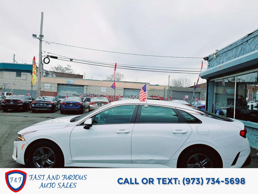 2021 Kia K5 LX Sedan 4D photo