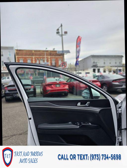 2021 Kia K5 LX Sedan 4D photo