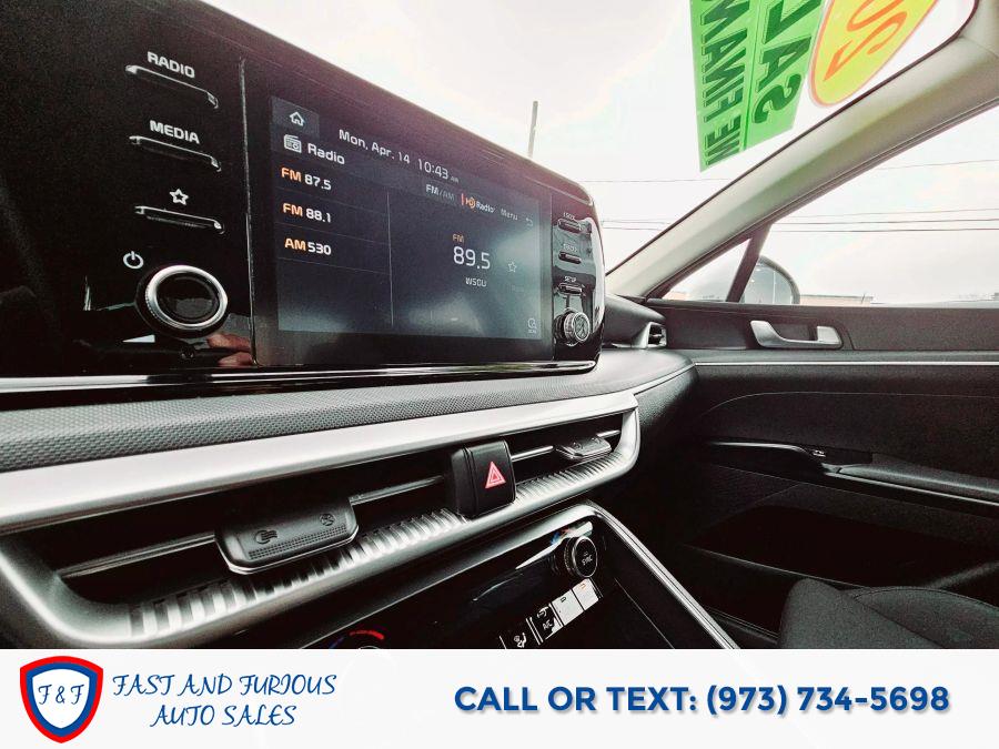 2021 Kia K5 LX Sedan 4D photo