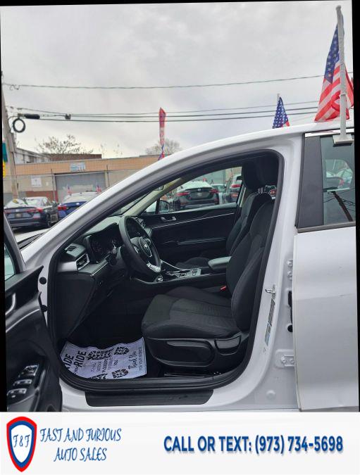 2021 Kia K5 LX Sedan 4D photo