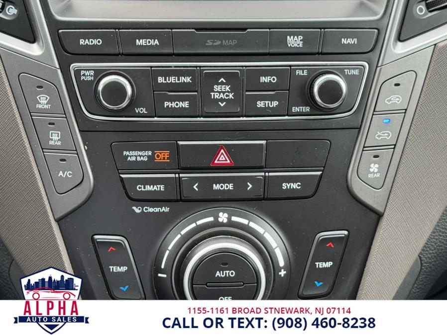 2017 Hyundai Santa Fe Limited Ultimate 3.3L Auto AWD photo
