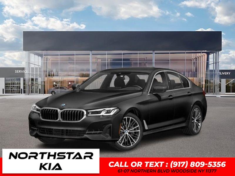 2022 BMW 5-Series 540i photo