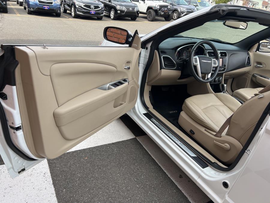 2012 Chrysler Legend Limited photo