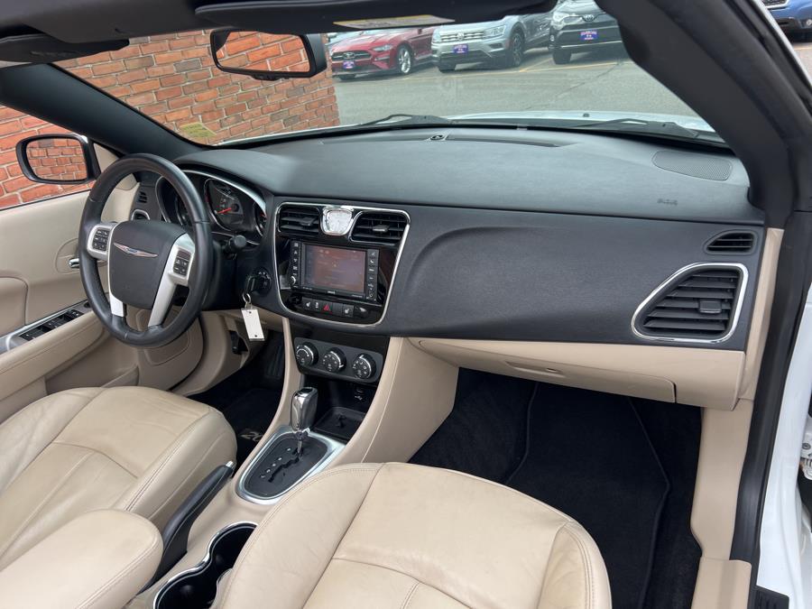 2012 Chrysler Legend Limited photo