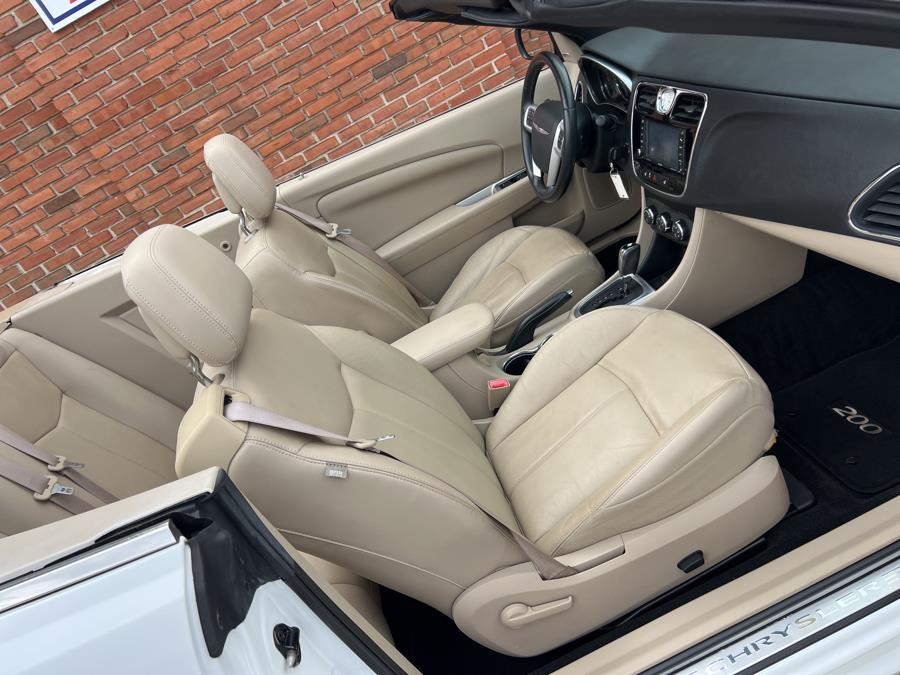 2012 Chrysler Legend Limited photo