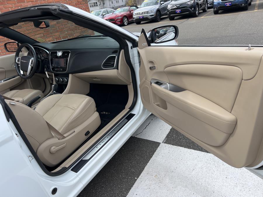 2012 Chrysler Legend Limited photo
