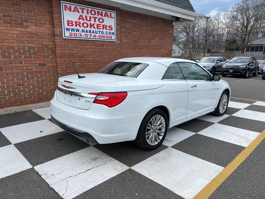 2012 Chrysler Legend Limited photo