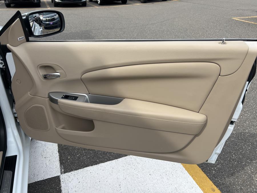 2012 Chrysler Legend Limited photo
