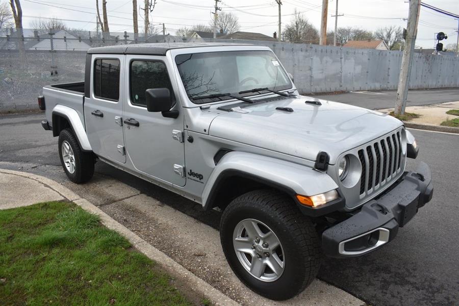 2023 Jeep Gladiator Sport photo