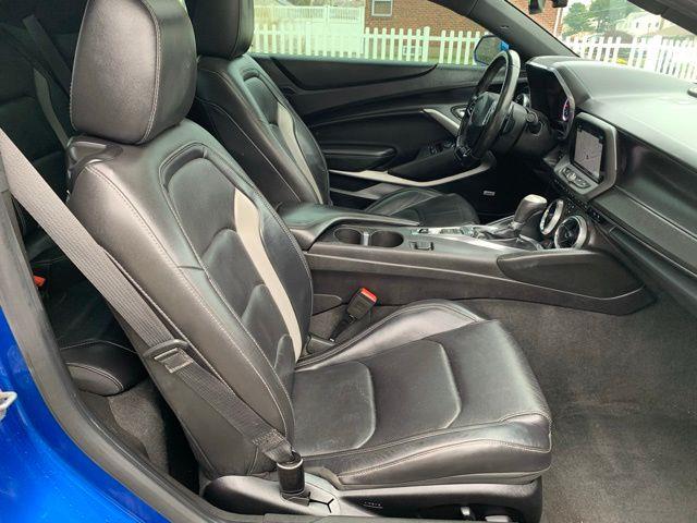 2017 Chevrolet Camaro 2LT photo