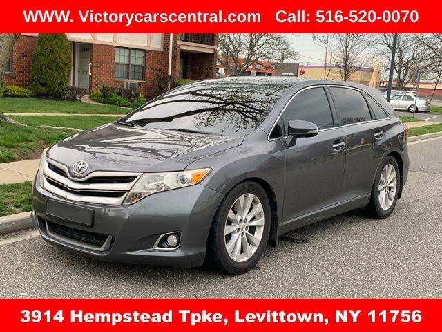 2015 Toyota Venza XLE photo