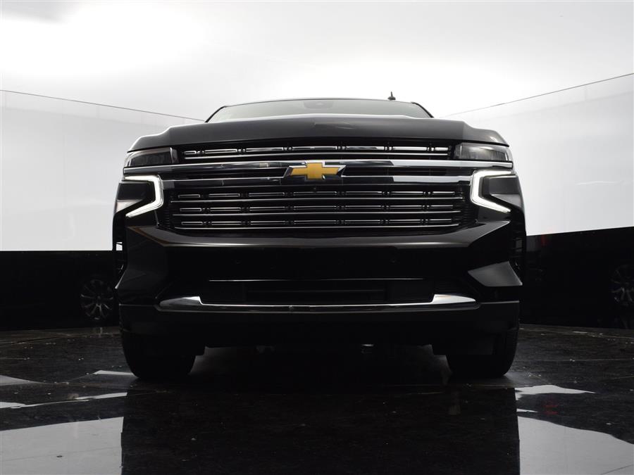 2023 Chevrolet Suburban Premier photo