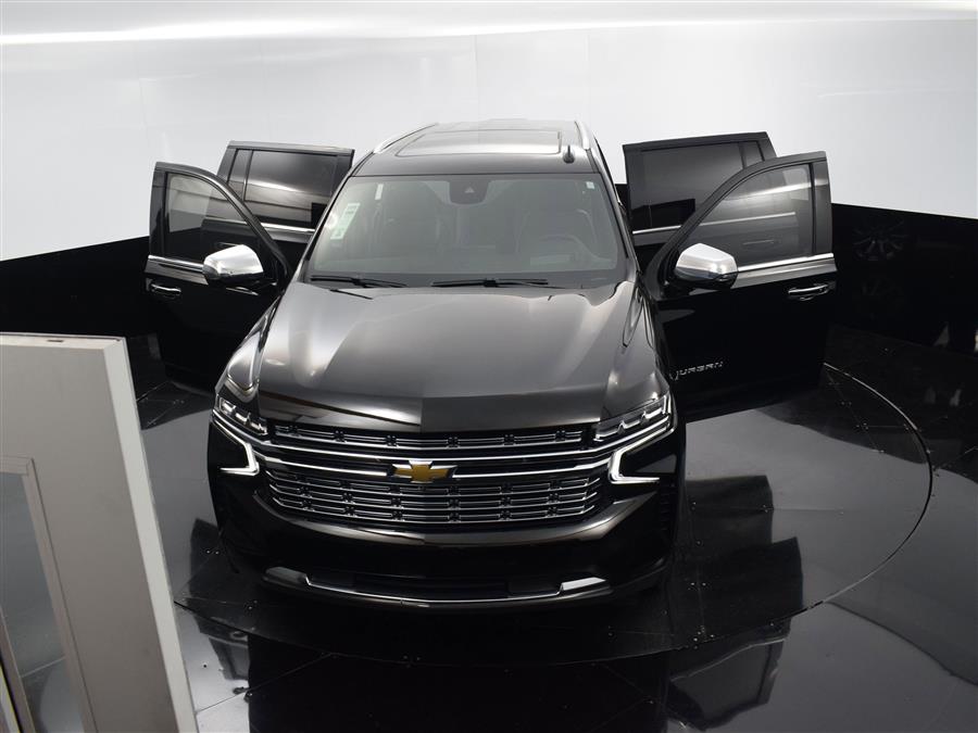 2023 Chevrolet Suburban Premier photo