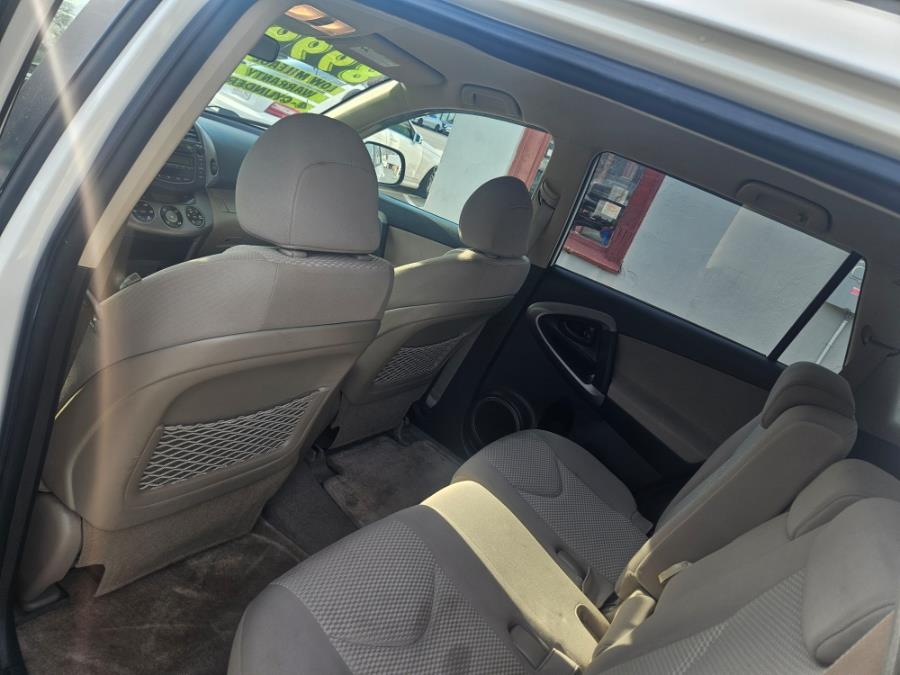 2006 Toyota RAV4 Limited photo