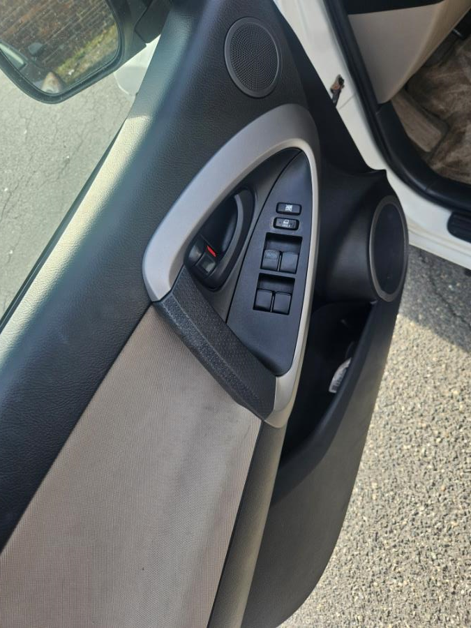 2006 Toyota RAV4 Limited photo