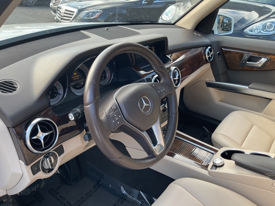 2015 Mercedes-Benz GLK-Class 4MATIC 4dr GLK350 photo