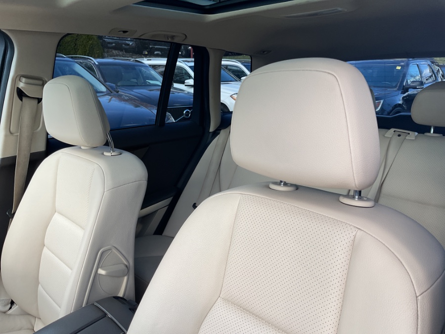 2015 Mercedes-Benz GLK-Class 4MATIC 4dr GLK350 photo