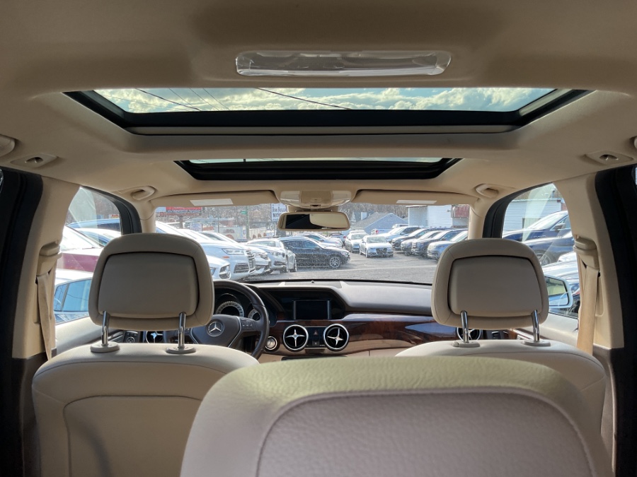 2015 Mercedes-Benz GLK-Class 4MATIC 4dr GLK350 photo