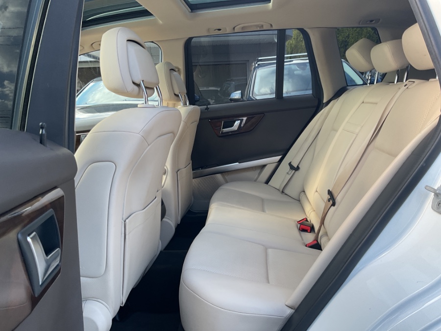 2015 Mercedes-Benz GLK-Class 4MATIC 4dr GLK350 photo