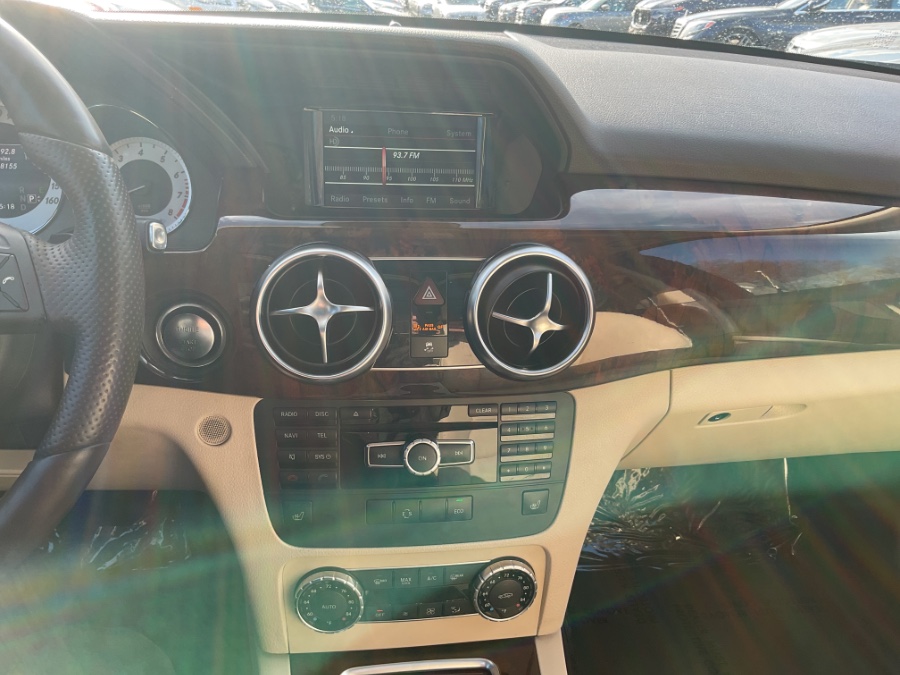 2015 Mercedes-Benz GLK-Class 4MATIC 4dr GLK350 photo