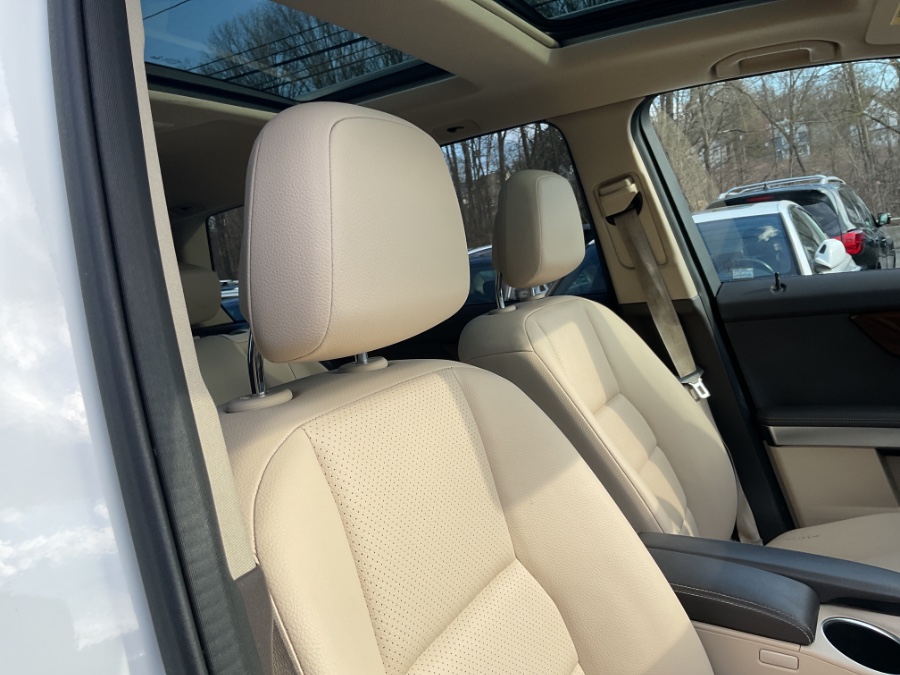 2015 Mercedes-Benz GLK-Class 4MATIC 4dr GLK350 photo