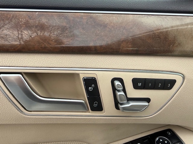 2014 Mercedes-Benz E-Class E350 4MATIC Sport photo