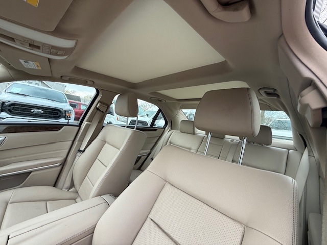 2014 Mercedes-Benz E-Class E350 4MATIC Sport photo