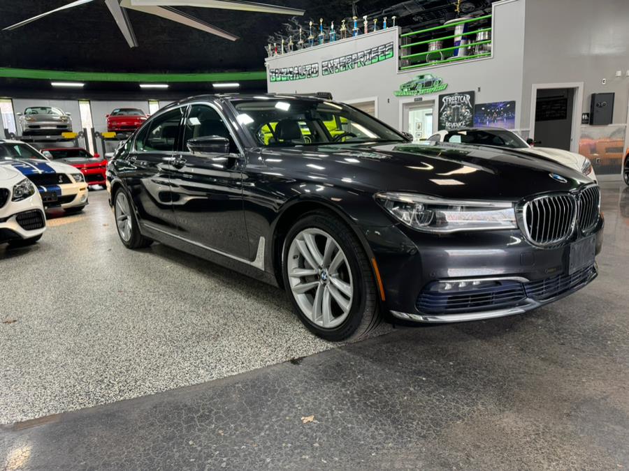 2017 BMW 7-Series 750i xDrive Sedan photo