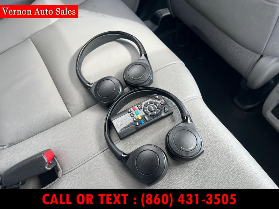 2020 Honda Pilot Touring 8-Passenger AWD photo