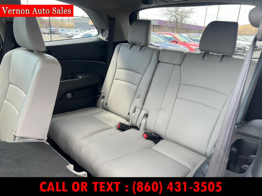 2020 Honda Pilot Touring 8-Passenger AWD photo