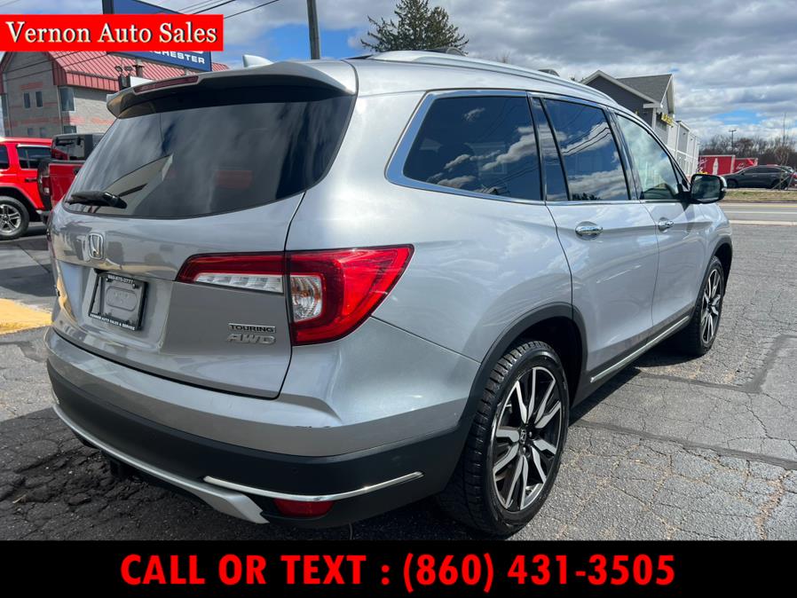 2020 Honda Pilot Touring 8-Passenger AWD photo
