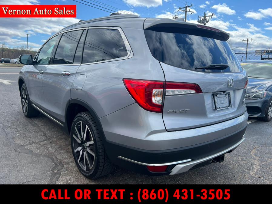 2020 Honda Pilot Touring 8-Passenger AWD photo