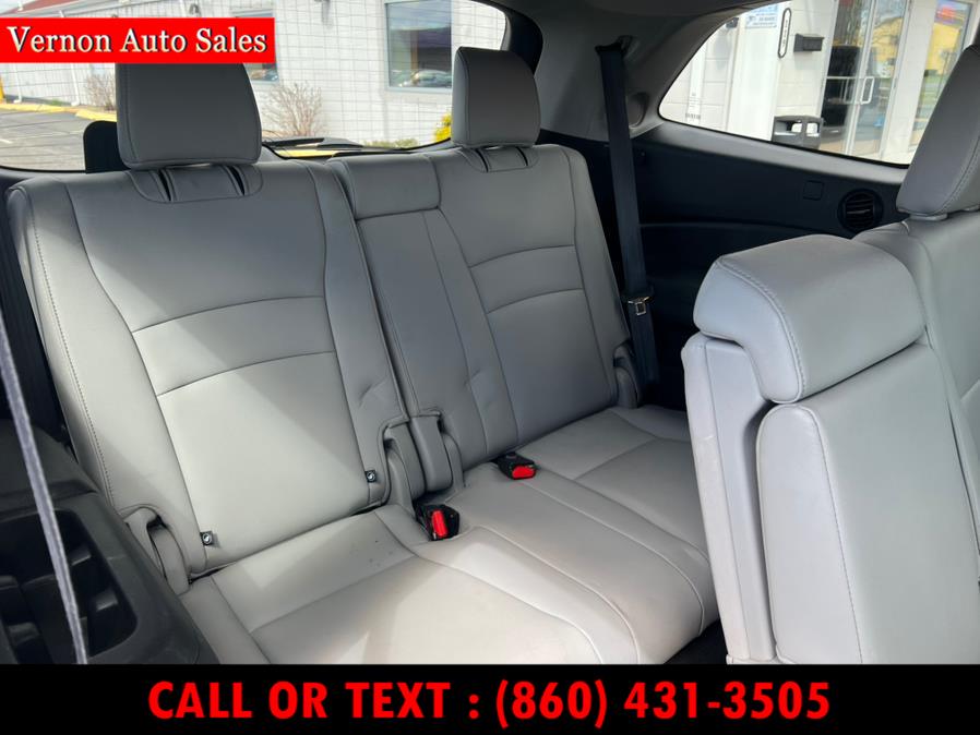 2020 Honda Pilot Touring 8-Passenger AWD photo