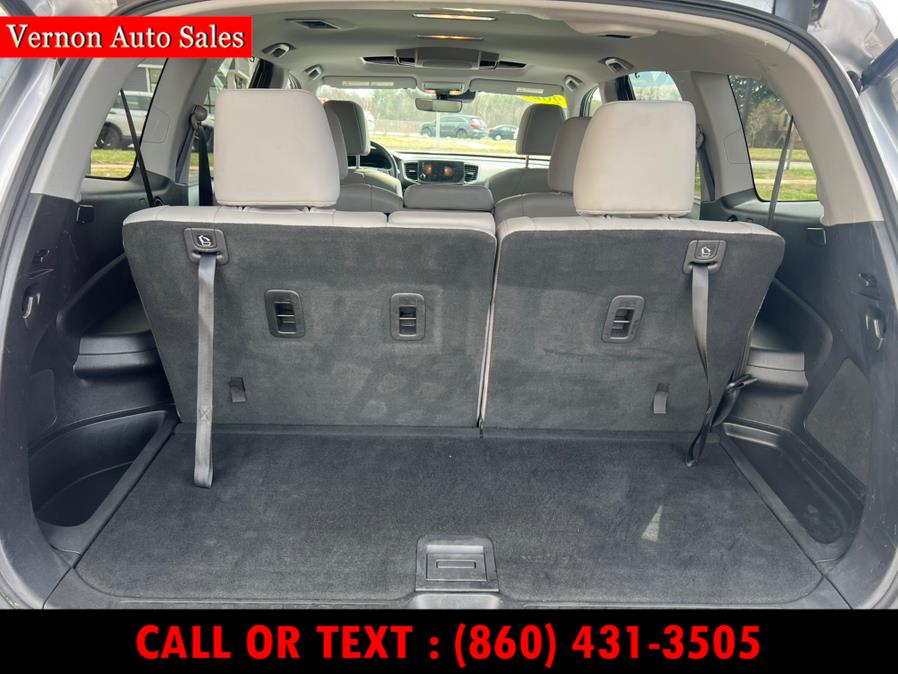 2020 Honda Pilot Touring 8-Passenger AWD photo