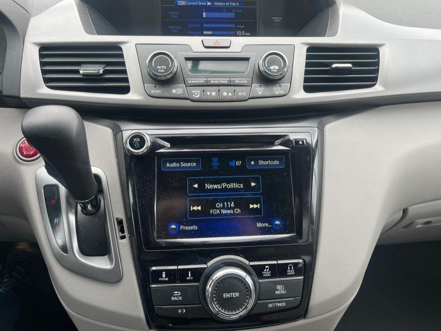 2016 Honda Odyssey 5dr SE  CLEAN CARFAX!!! ONE OW photo