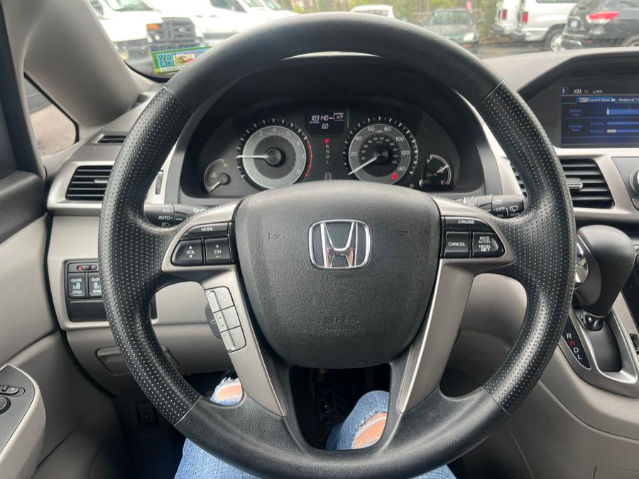 2016 Honda Odyssey 5dr SE  CLEAN CARFAX!!! ONE OW photo